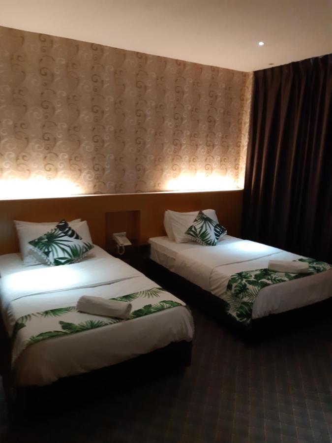 Grandeur Hotel And Spa Малакка Экстерьер фото