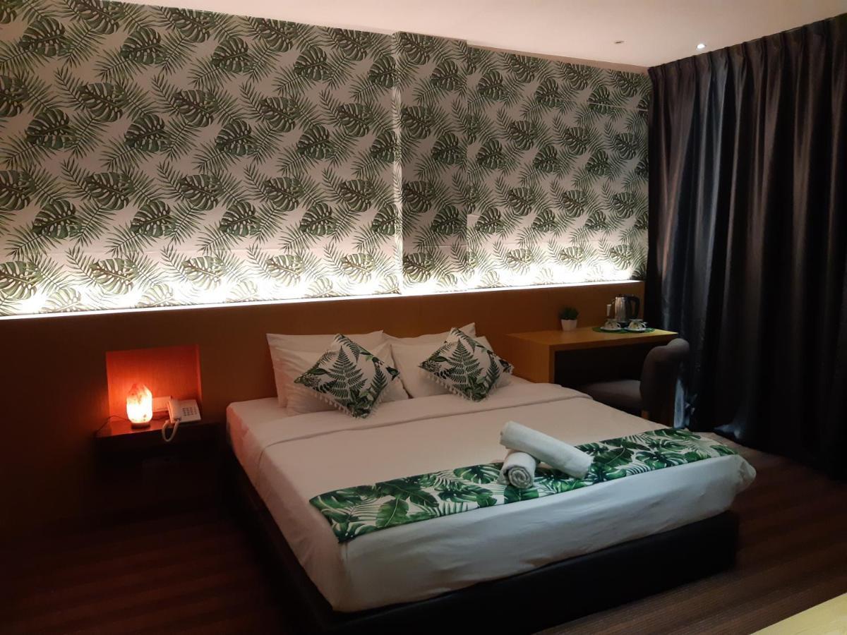 Grandeur Hotel And Spa Малакка Экстерьер фото