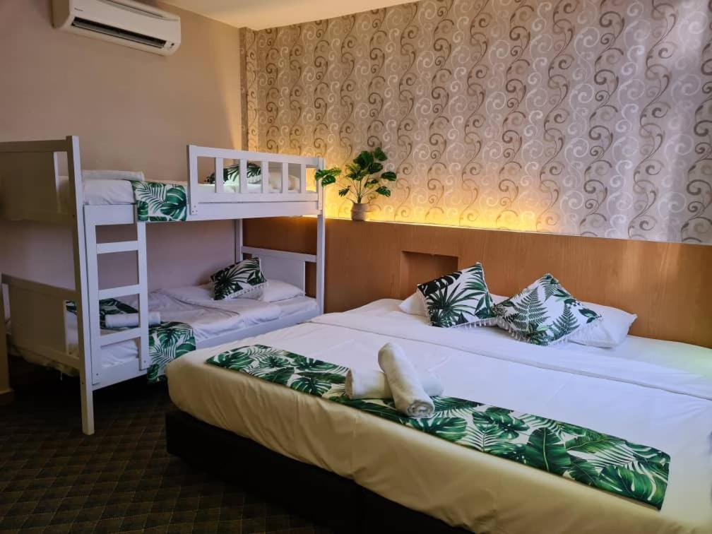 Grandeur Hotel And Spa Малакка Экстерьер фото